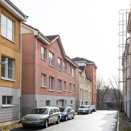 Sleepwell Apartments Allinkatu With Private Sauna And Parking Turku Exterior photo